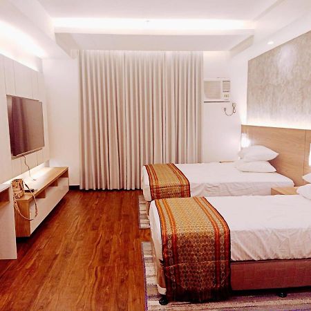 Cozy Suite Studio Type Condo In Matina Enclaves Davao City Esterno foto
