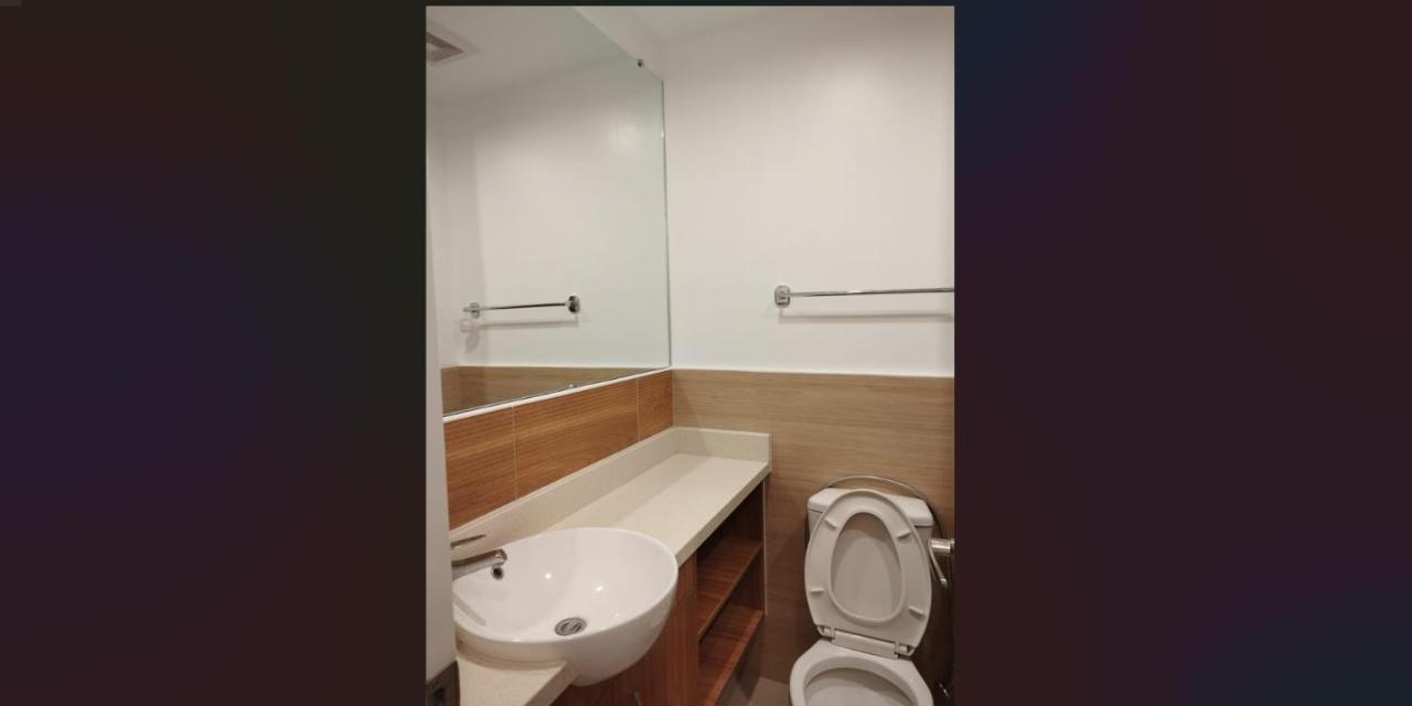Cozy Suite Studio Type Condo In Matina Enclaves Davao City Esterno foto